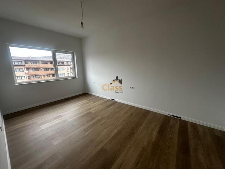 Apartament cu 3 camere semidecomandat în Baciu