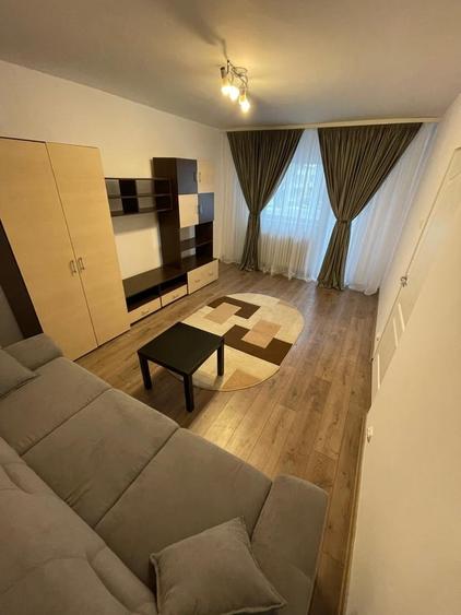 Apartament cu 2 camere decomandat în Gorjului