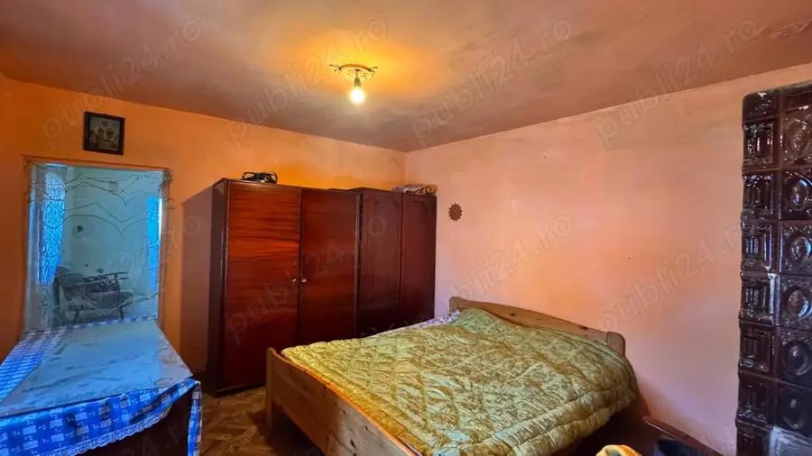 Casă cu 5 camere în Viile Noi