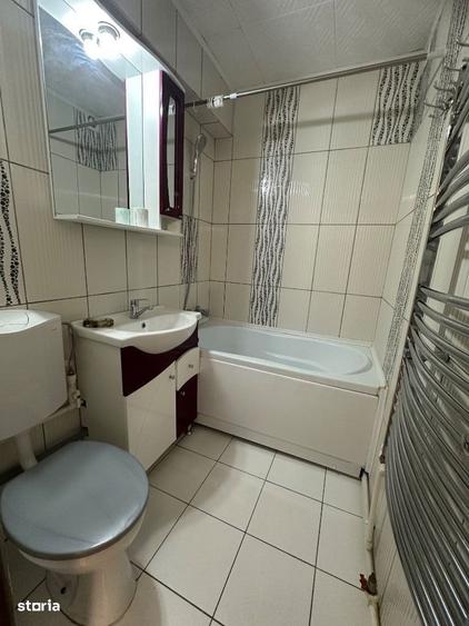 Apartament cu 3 camere în Viziru 1