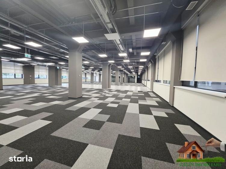 Spațiu comercial, de 1,250 mp, în Baza 3