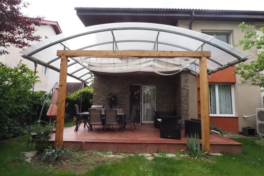 Duplex cu 6 camere cu Canalizare în Central