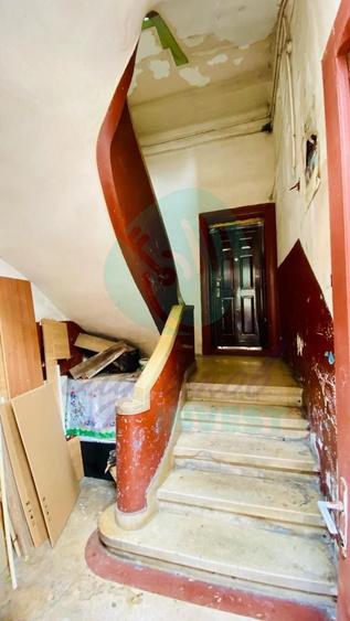 Apartament cu 4 camere semidecomandat în Unirii