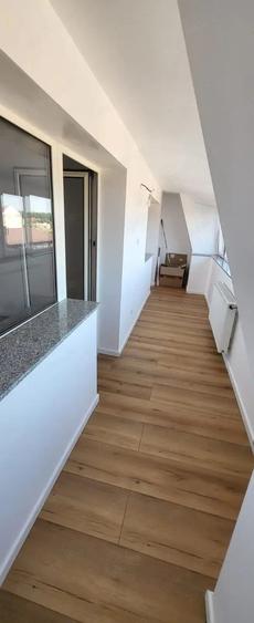 Apartament cu 4 camere decomandat în Telegrafului