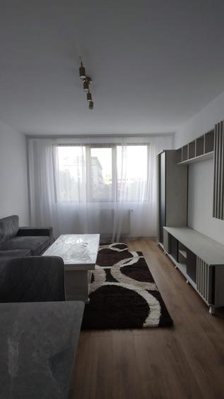 Apartament cu 3 camere decomandat, mobilat în Drumul Taberei