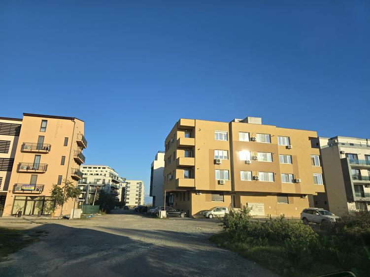 Teren Construcții intravilan de 600 mp, în Nord