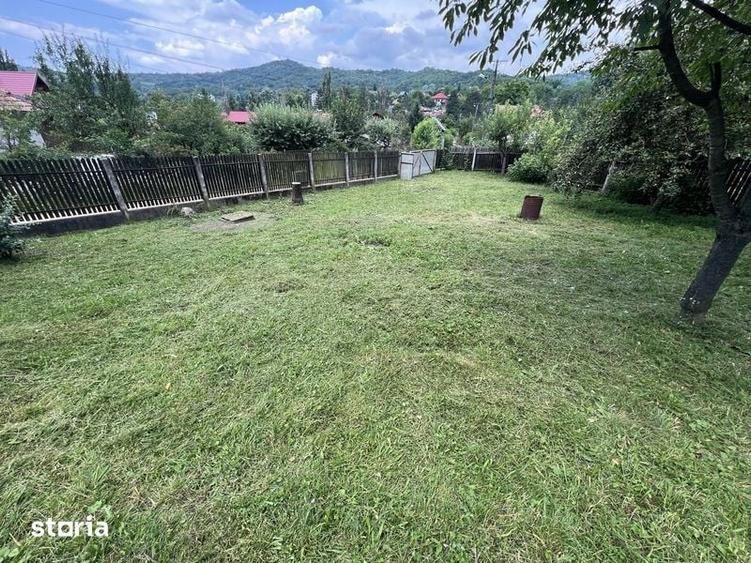 Teren de 300 mp, în Central