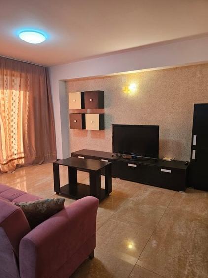 Apartament cu 2 camere decomandat, mobilat în Tomis Nord