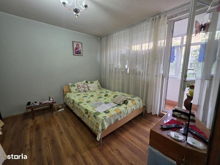 Apartament cu 3 camere decomandat în 1 Decembrie 1918