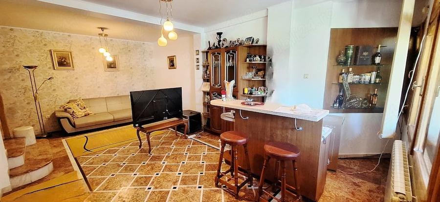 Casă cu 5 camere cu Teren 190 Mp în Ultracentral