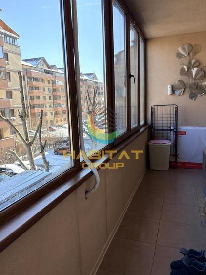 Apartament cu 2 camere semidecomandat, mobilat în Est