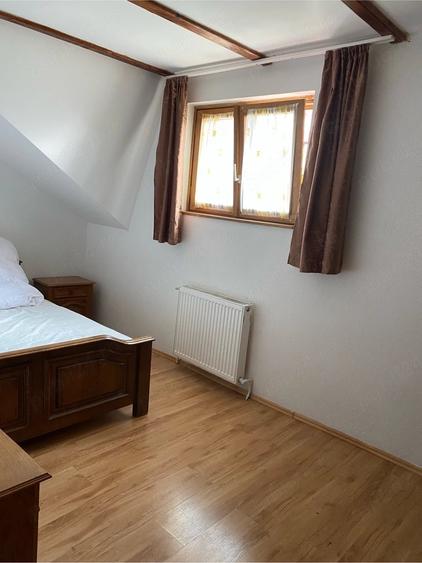 Apartament cu 3 camere decomandat în Poiana Brașov
