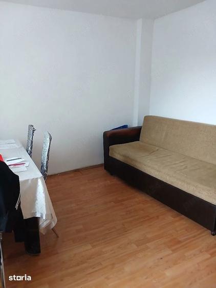 Casa de Vanzare 4 camere Crangasi-Giulesti - 2