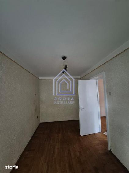 Apartament cu 3 camere decomandat în Ultracentral