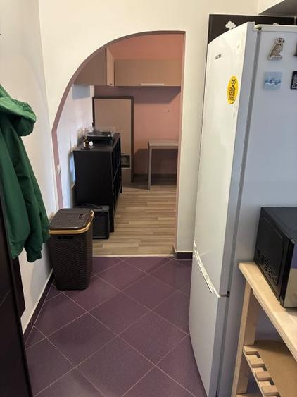 Apartament cu 2 camere semidecomandat, mobilat în Complex Studențesc
