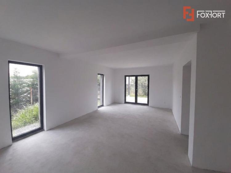 Duplex cu 5 camere cu Teren 318 Mp în Urseni