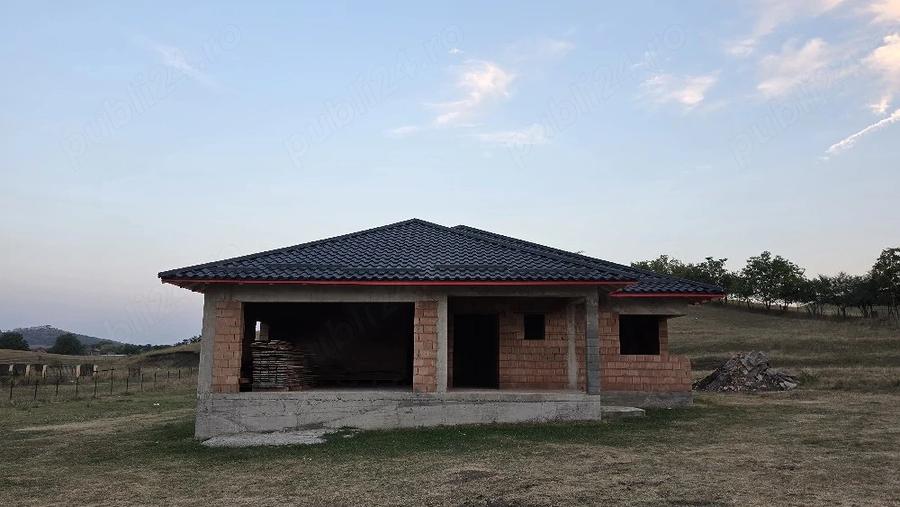 Casă cu Teren 1000 Mp în Șăulia