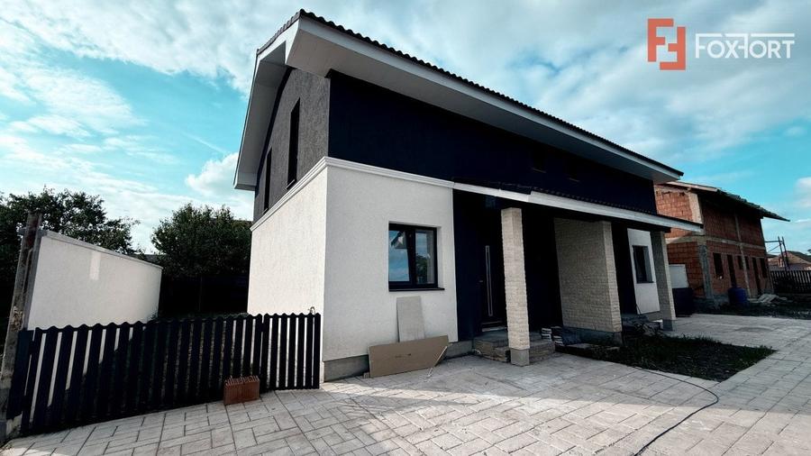 Duplex cu 3 camere cu Canalizare în Sânandrei
