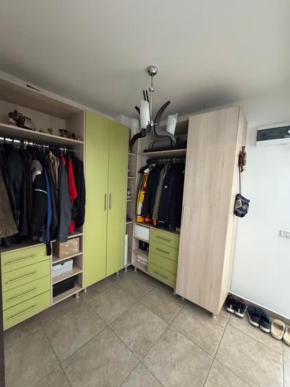 Apartament cu 2 camere semidecomandat în Bucium