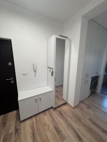 Apartament cu 2 camere decomandat, mobilat în Dumbrăvița