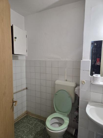 Garsonieră decomandată în Vitan