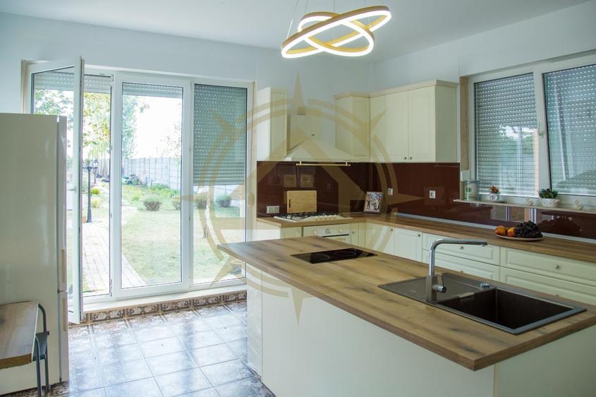 Casă cu 7 camere cu Piscina în Corbeanca