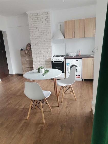 Apartament cu 2 camere semidecomandat în Ultracentral