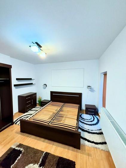 Apartament cu 2 camere semidecomandat, mobilat în Giroc