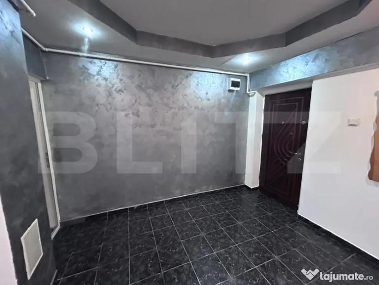 Apartament cu 3 camere semidecomandat în Central