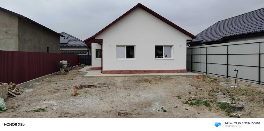 Casă cu 3 camere în Cazasu