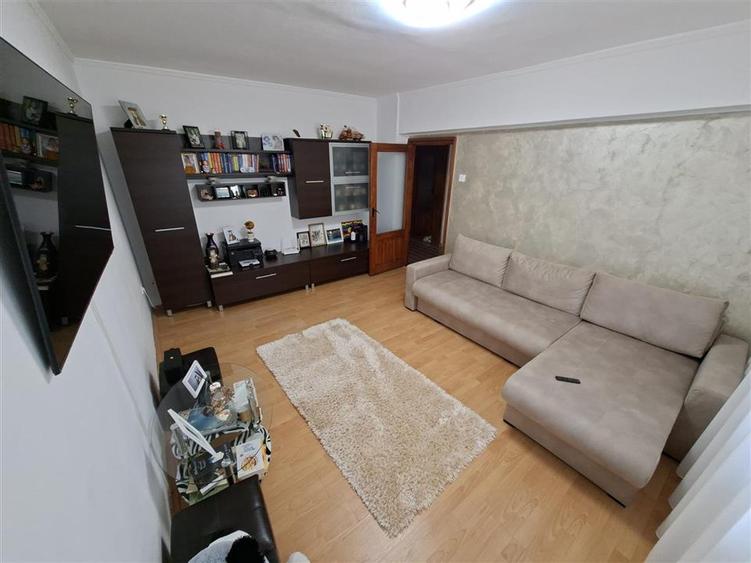 Apartament cu 2 camere decomandat, mobilat în Gării