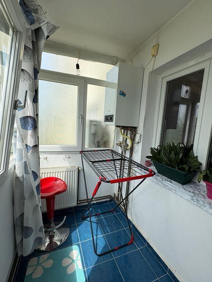 Apartament cu 2 camere decomandat în Rovine