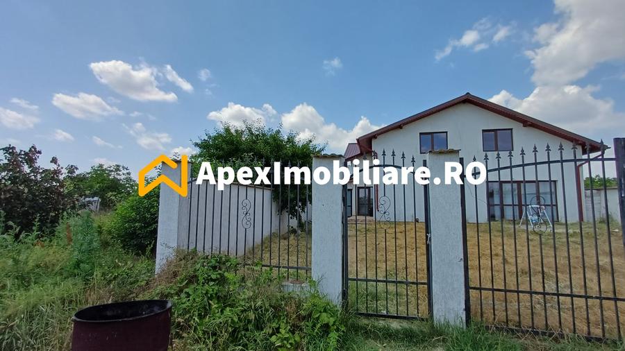 Casă individuală cu 4 camere cu Teren 883 Mp în Varlaam