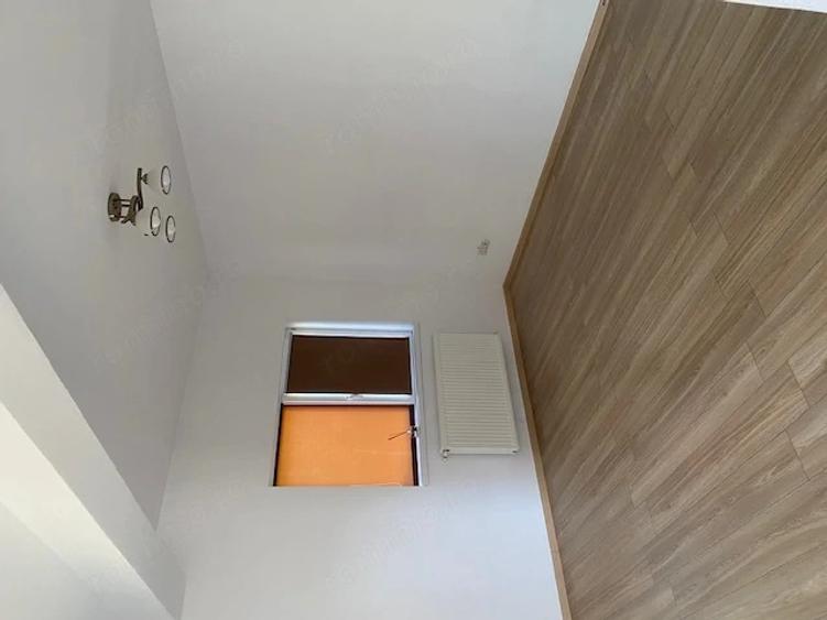 Casă cu 4 camere cu Teren 300 Mp în Dumbrăvița