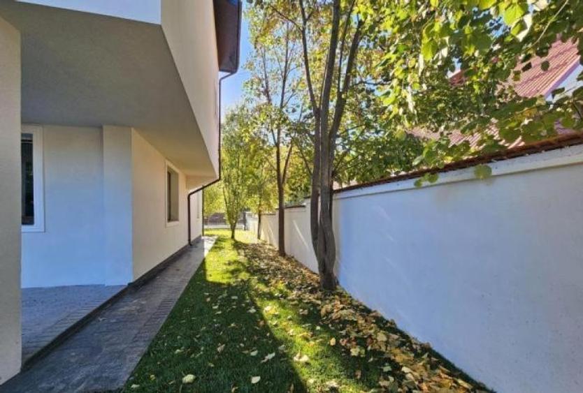 Casă individuală cu 3 camere cu Canalizare în Snagov