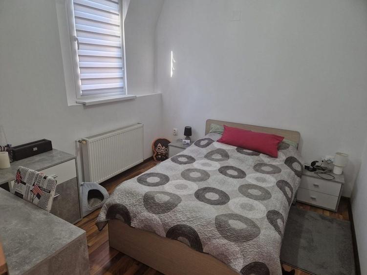 Apartament cu 2 camere semidecomandat în Florești