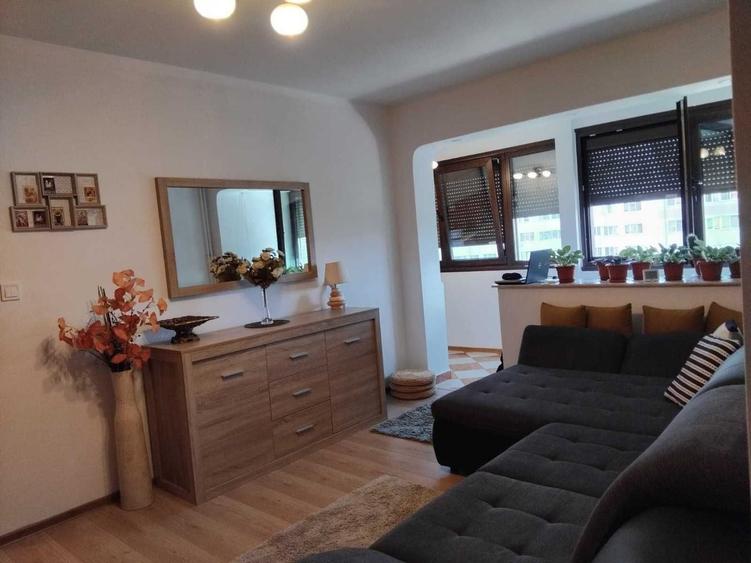 Apartament cu 2 camere semidecomandat în Dristor