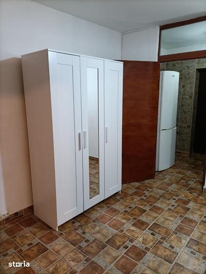 Garsonieră decomandată în Rahova