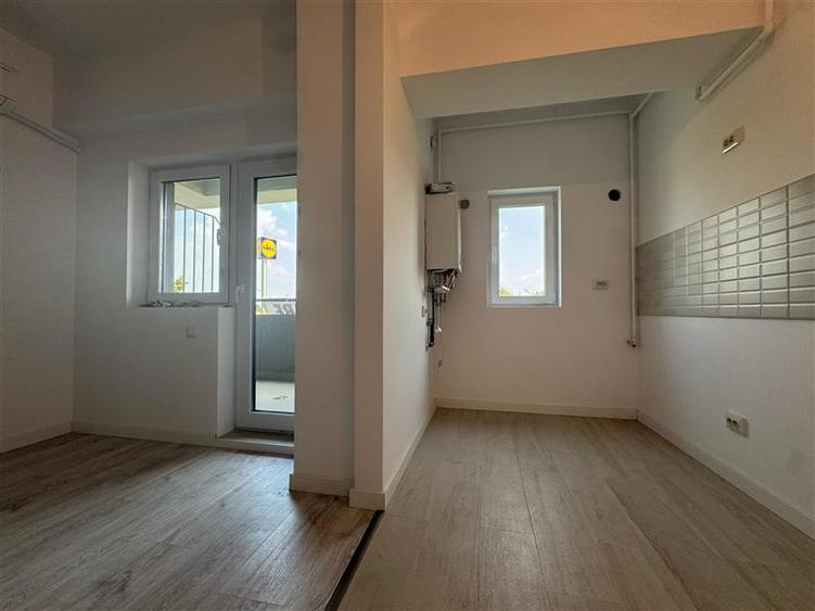Apartament cu 2 camere semidecomandat în Aeroport