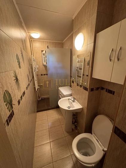 Apartament cu 3 camere decomandat în Cetății