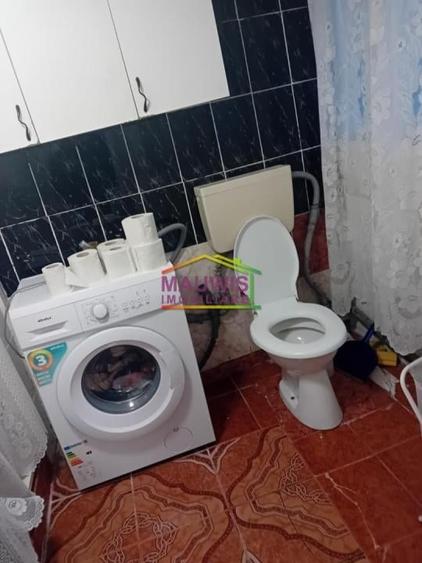 Casă cu 4 camere cu Teren 285 Mp în 23 August (Cațelul)