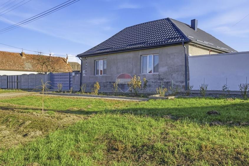 Casă individuală cu 3 camere cu Teren 1439 Mp în Satu Mare