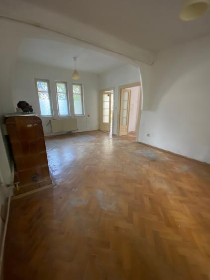 Apartament cu 3 camere circular în Dorobanți