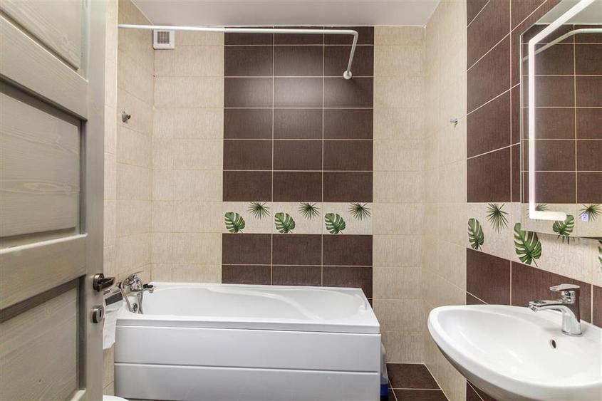Apartament cu 2 camere semidecomandat, mobilat în Borhanci
