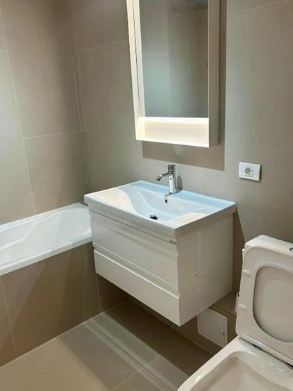 Apartament cu 3 camere decomandat în P-ța Muncii