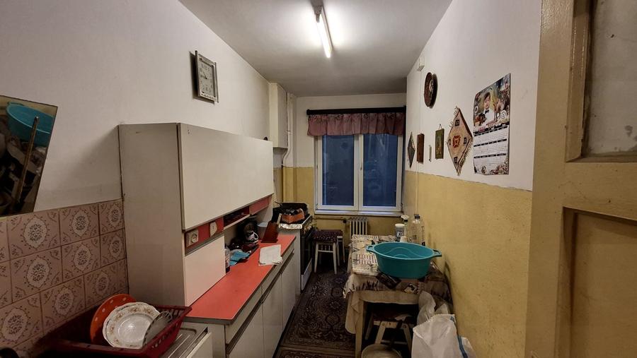 Apartament cu 2 camere semidecomandat în Romană