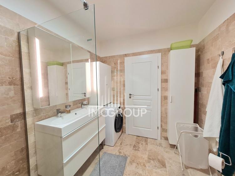 Apartament cu 2 camere semidecomandat, mobilat în Bună Ziua