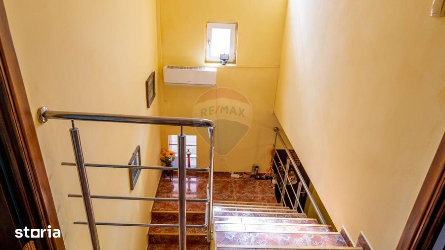 Casă cu 6 camere cu Teren 253 Mp în Colentina