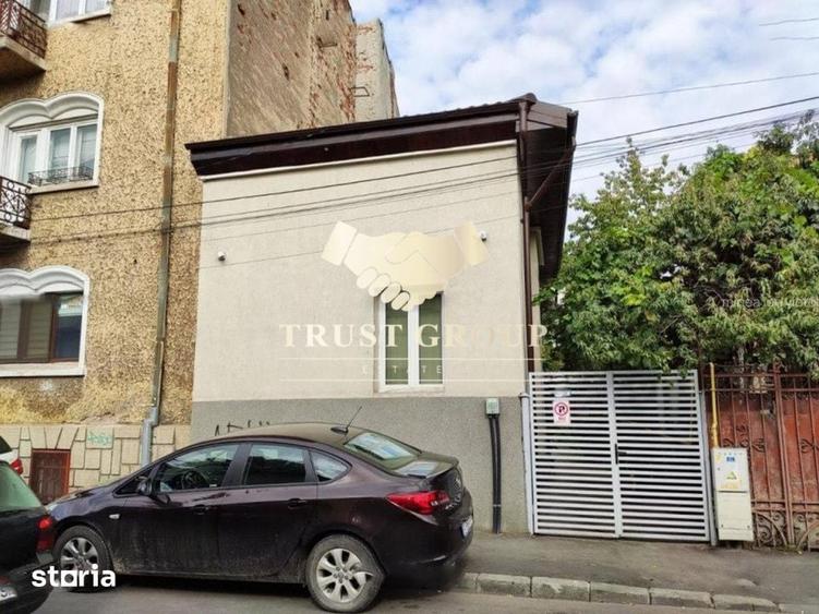 Casă cu 3 camere cu Teren 243 Mp în Victoriei