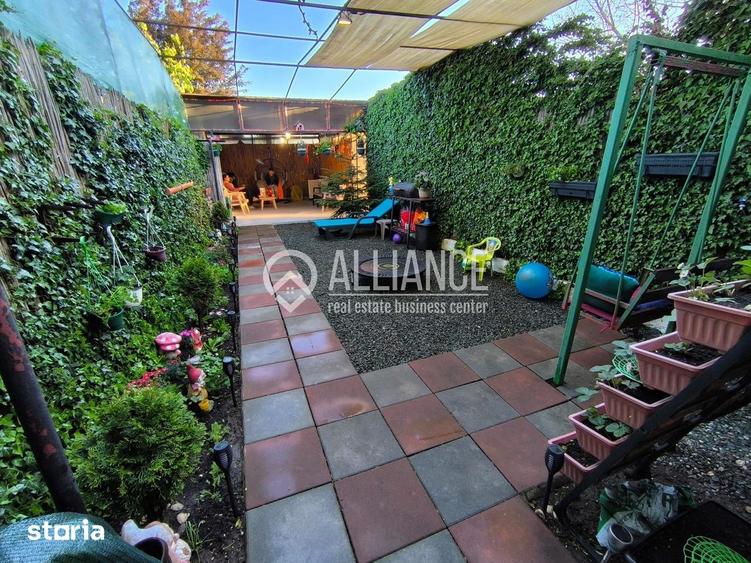 Apartament cu 3 camere, mobilat în Palas